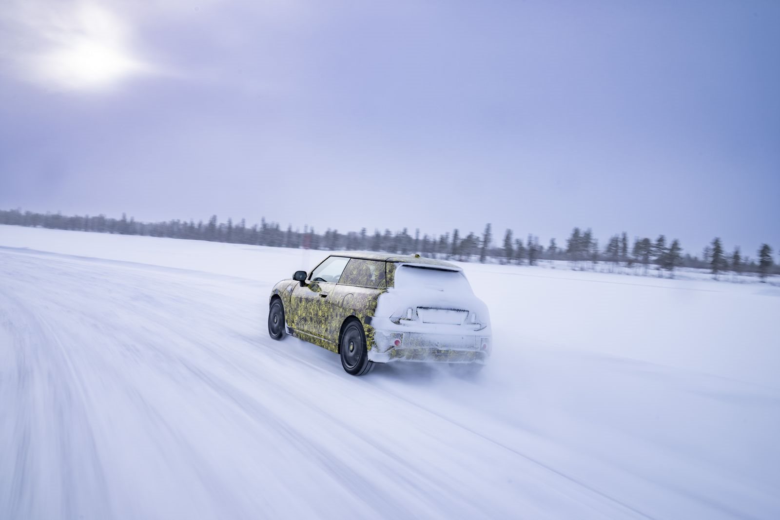 TOTALMENTE ELÉTRICO E REPLETO DE DIVERSÃO AO VOLANTE: O FUTURO MINI 3 PORTAS NA NEVE E NO GELO, foto 15
