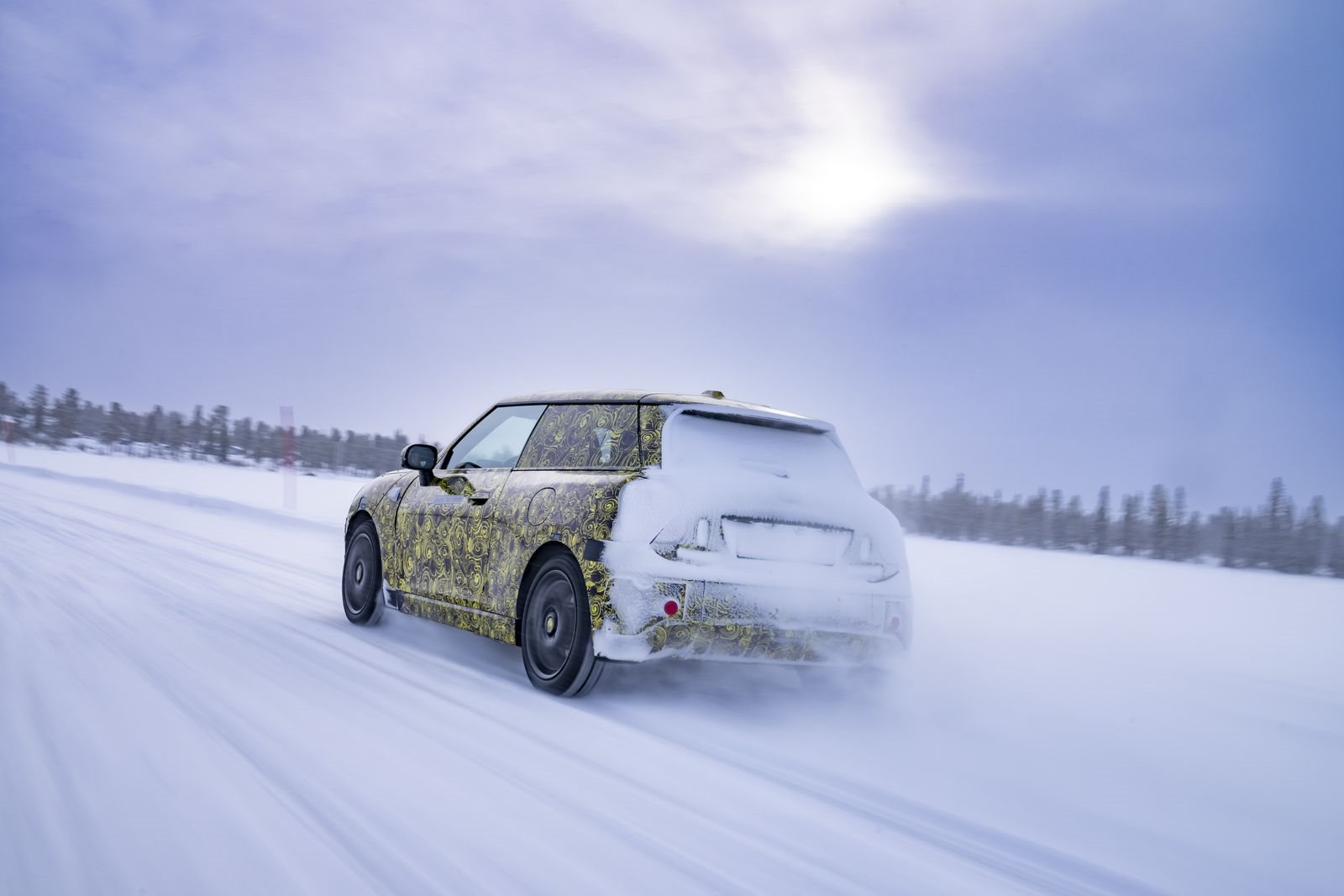 TOTALMENTE ELÉTRICO E REPLETO DE DIVERSÃO AO VOLANTE: O FUTURO MINI 3 PORTAS NA NEVE E NO GELO, foto 18
