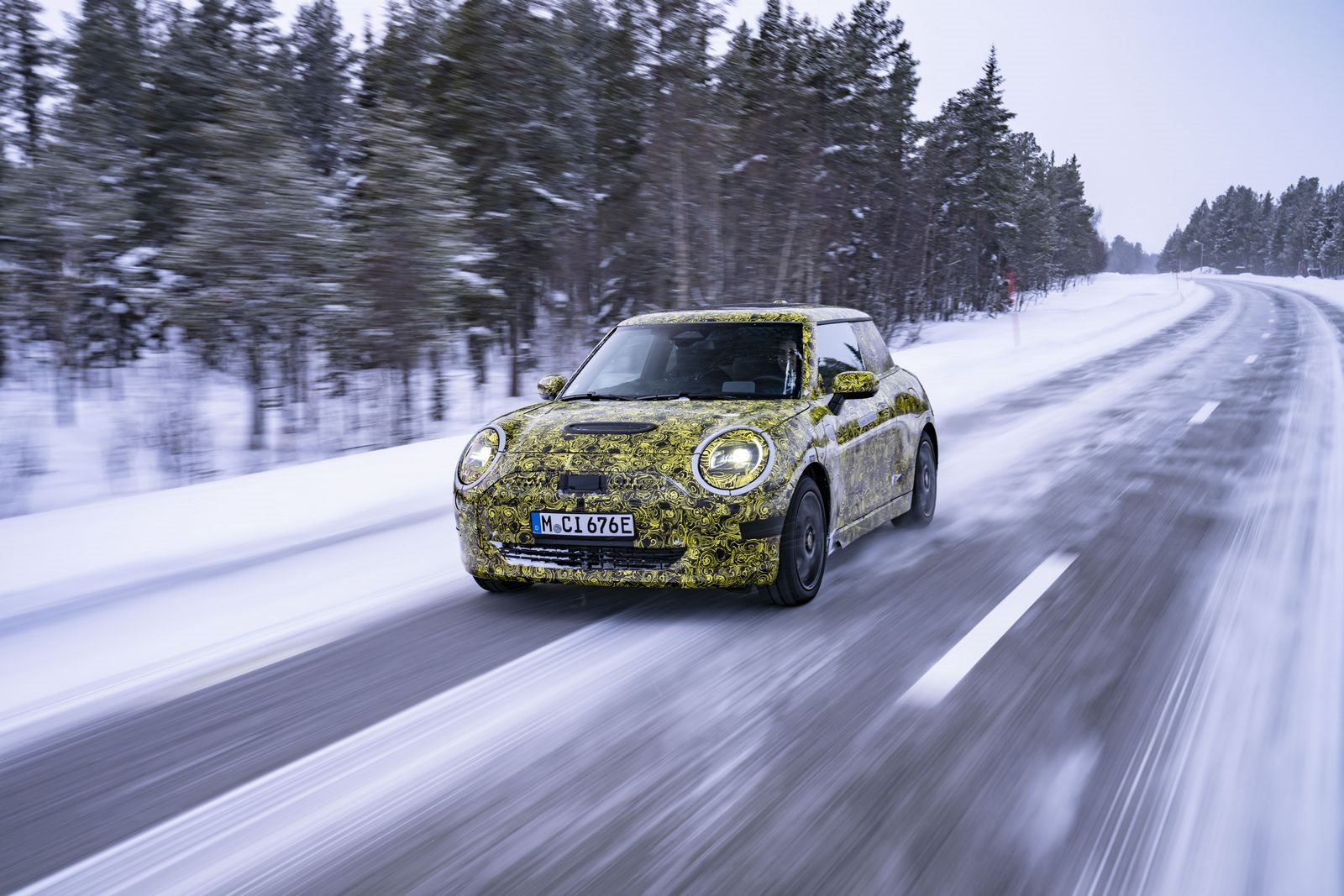 TOTALMENTE ELÉTRICO E REPLETO DE DIVERSÃO AO VOLANTE: O FUTURO MINI 3 PORTAS NA NEVE E NO GELO, foto 27