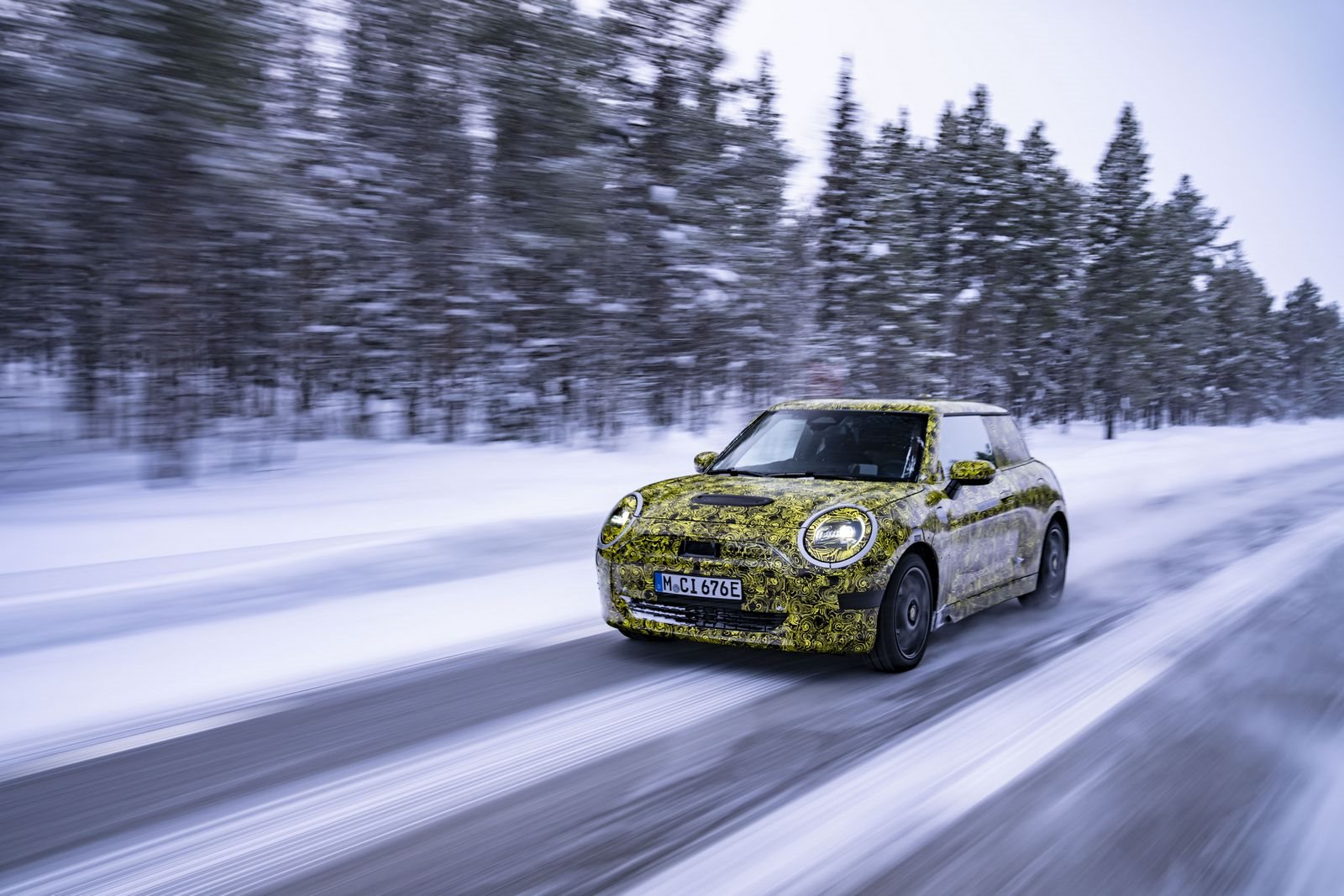 TOTALMENTE ELÉTRICO E REPLETO DE DIVERSÃO AO VOLANTE: O FUTURO MINI 3 PORTAS NA NEVE E NO GELO, foto 31