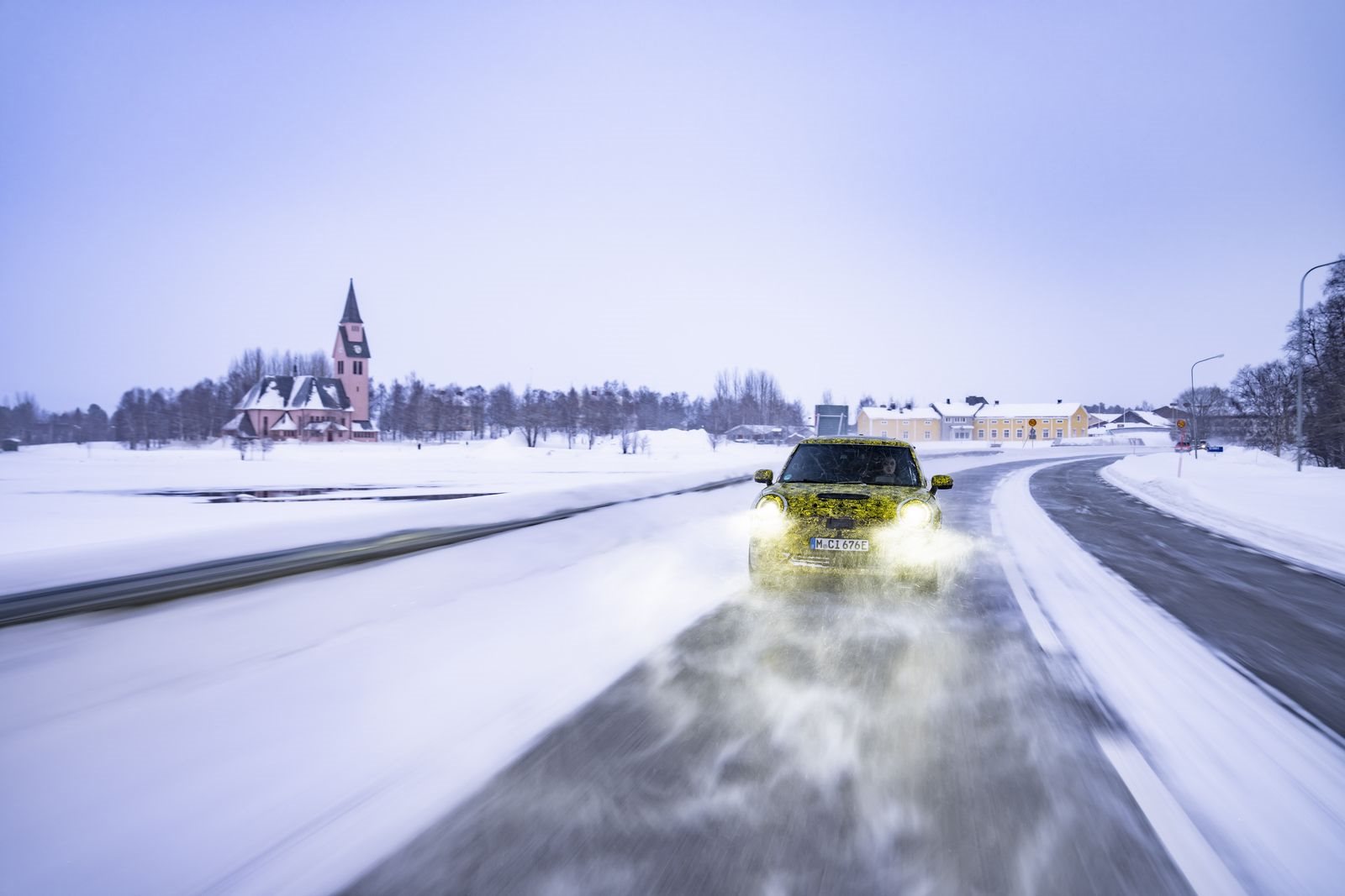 TOTALMENTE ELÉTRICO E REPLETO DE DIVERSÃO AO VOLANTE: O FUTURO MINI 3 PORTAS NA NEVE E NO GELO, foto 32