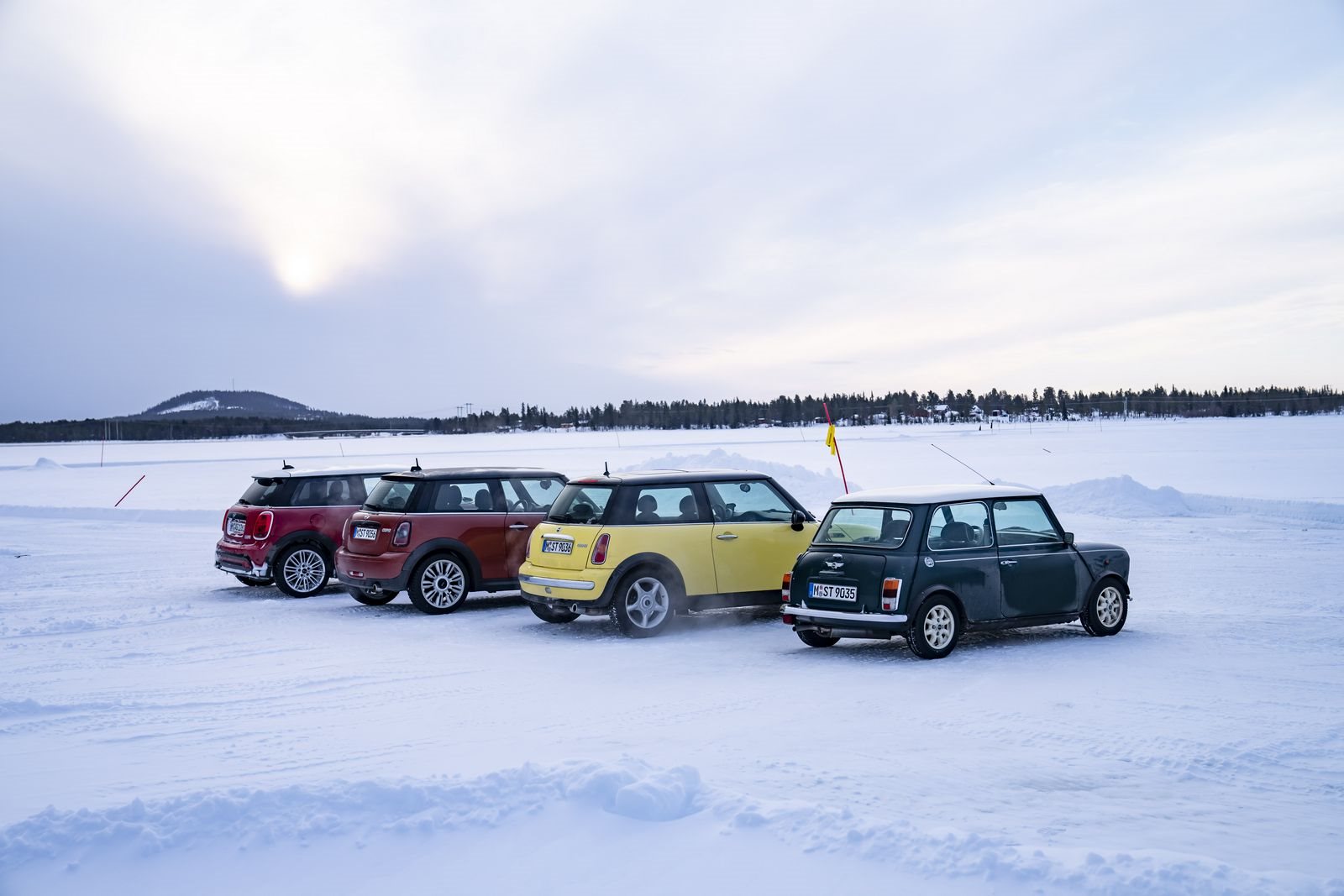 TOTALMENTE ELÉTRICO E REPLETO DE DIVERSÃO AO VOLANTE: O FUTURO MINI 3 PORTAS NA NEVE E NO GELO, foto 55