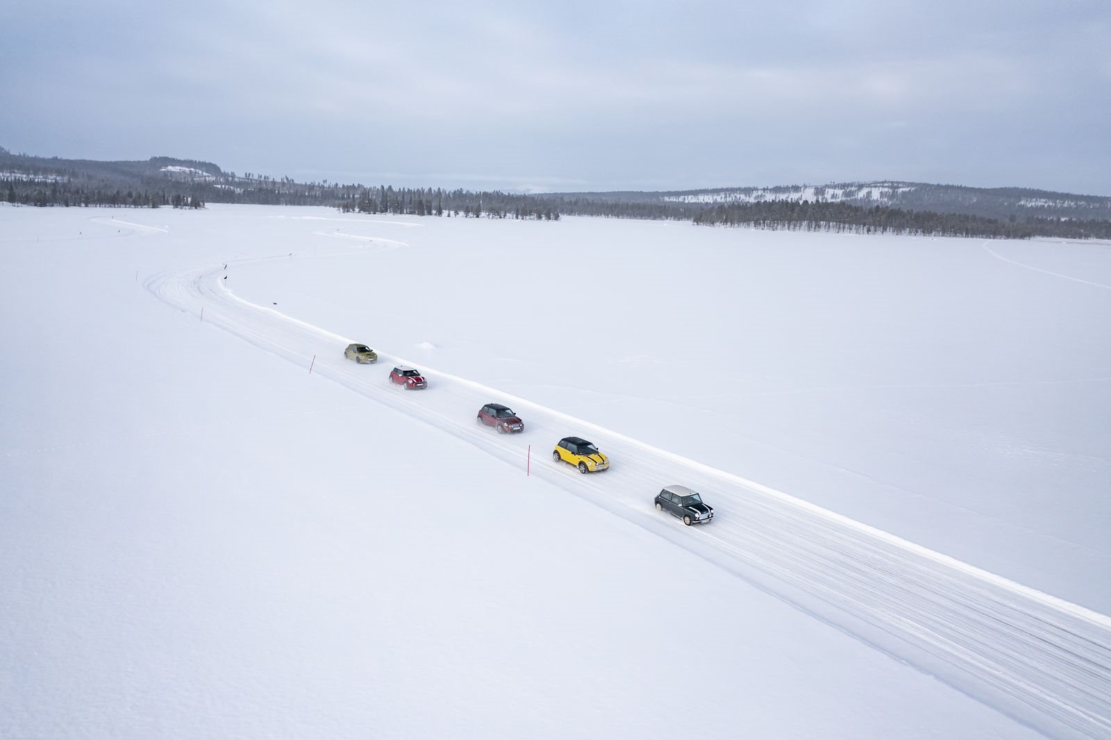 TOTALMENTE ELÉTRICO E REPLETO DE DIVERSÃO AO VOLANTE: O FUTURO MINI 3 PORTAS NA NEVE E NO GELO, foto 71