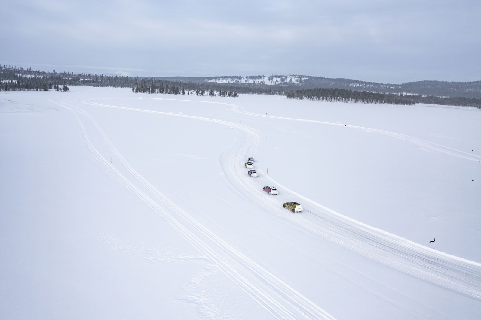 TOTALMENTE ELÉTRICO E REPLETO DE DIVERSÃO AO VOLANTE: O FUTURO MINI 3 PORTAS NA NEVE E NO GELO, foto 74