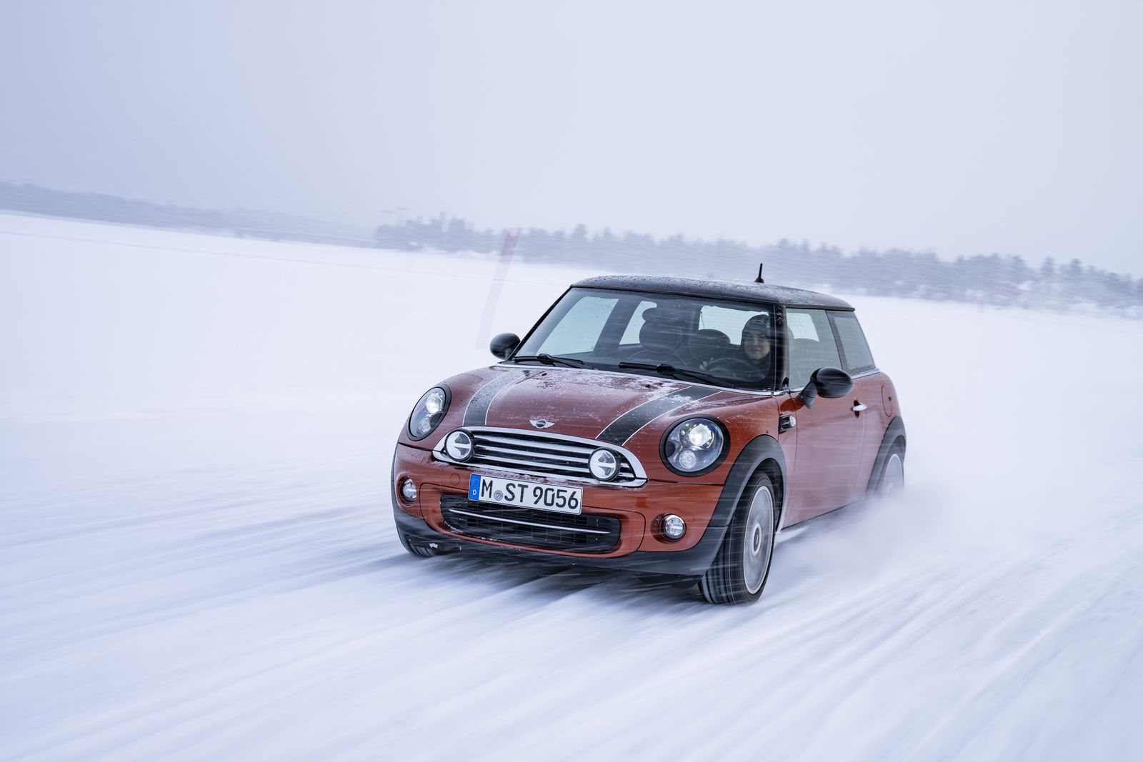 TOTALMENTE ELÉTRICO E REPLETO DE DIVERSÃO AO VOLANTE: O FUTURO MINI 3 PORTAS NA NEVE E NO GELO, foto 90