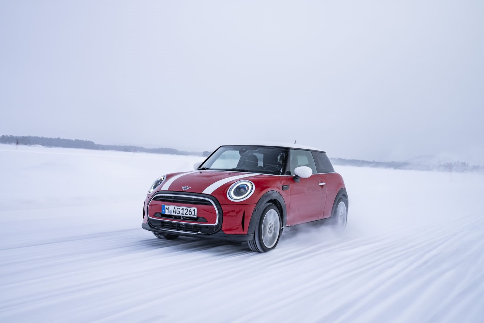 TOTALMENTE ELÉTRICO E REPLETO DE DIVERSÃO AO VOLANTE: O FUTURO MINI 3 PORTAS NA NEVE E NO GELO, foto 98