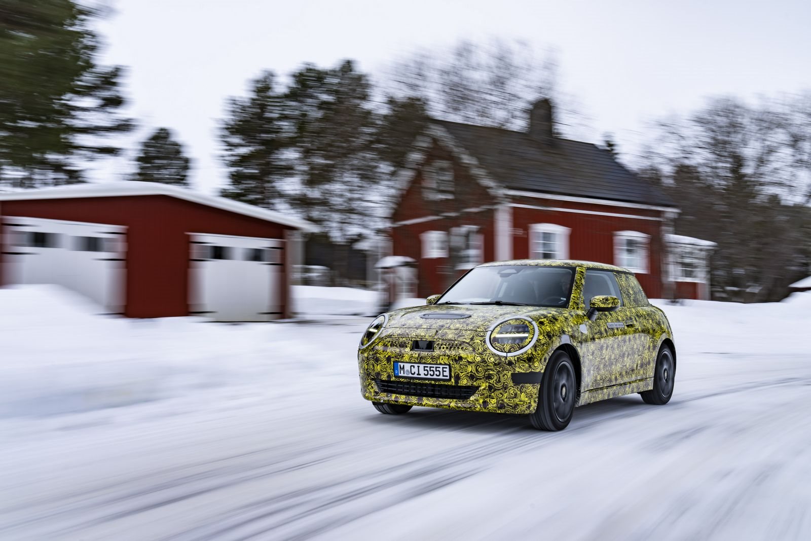 TOTALMENTE ELÉTRICO E REPLETO DE DIVERSÃO AO VOLANTE: O FUTURO MINI 3 PORTAS NA NEVE E NO GELO, foto 105
