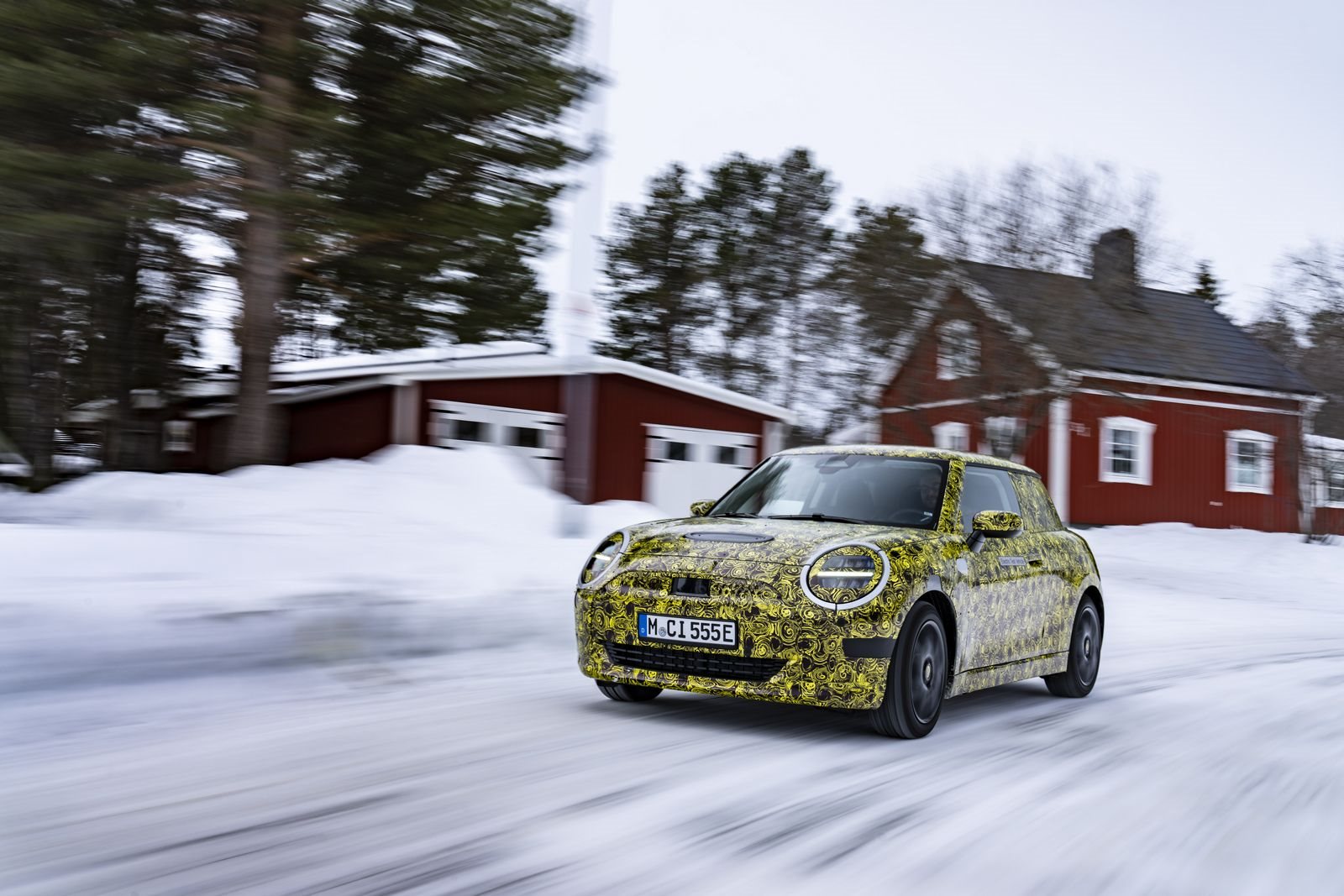 TOTALMENTE ELÉTRICO E REPLETO DE DIVERSÃO AO VOLANTE: O FUTURO MINI 3 PORTAS NA NEVE E NO GELO, foto 106