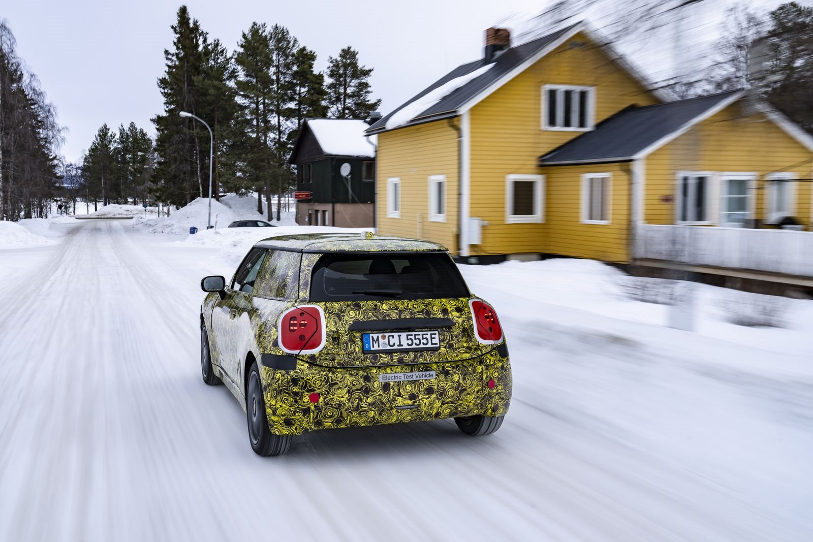 TOTALMENTE ELÉTRICO E REPLETO DE DIVERSÃO AO VOLANTE: O FUTURO MINI 3 PORTAS NA NEVE E NO GELO, foto 110