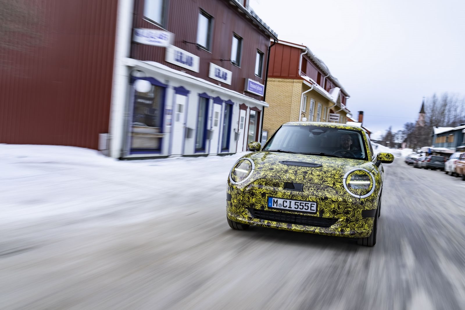 TOTALMENTE ELÉTRICO E REPLETO DE DIVERSÃO AO VOLANTE: O FUTURO MINI 3 PORTAS NA NEVE E NO GELO, foto 111