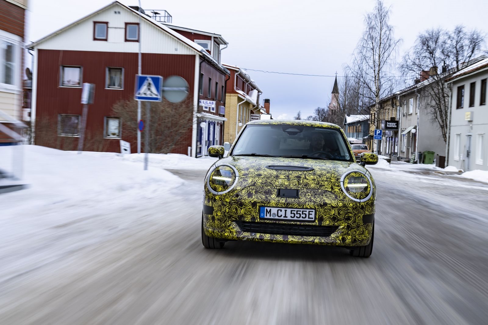 TOTALMENTE ELÉTRICO E REPLETO DE DIVERSÃO AO VOLANTE: O FUTURO MINI 3 PORTAS NA NEVE E NO GELO, foto 112
