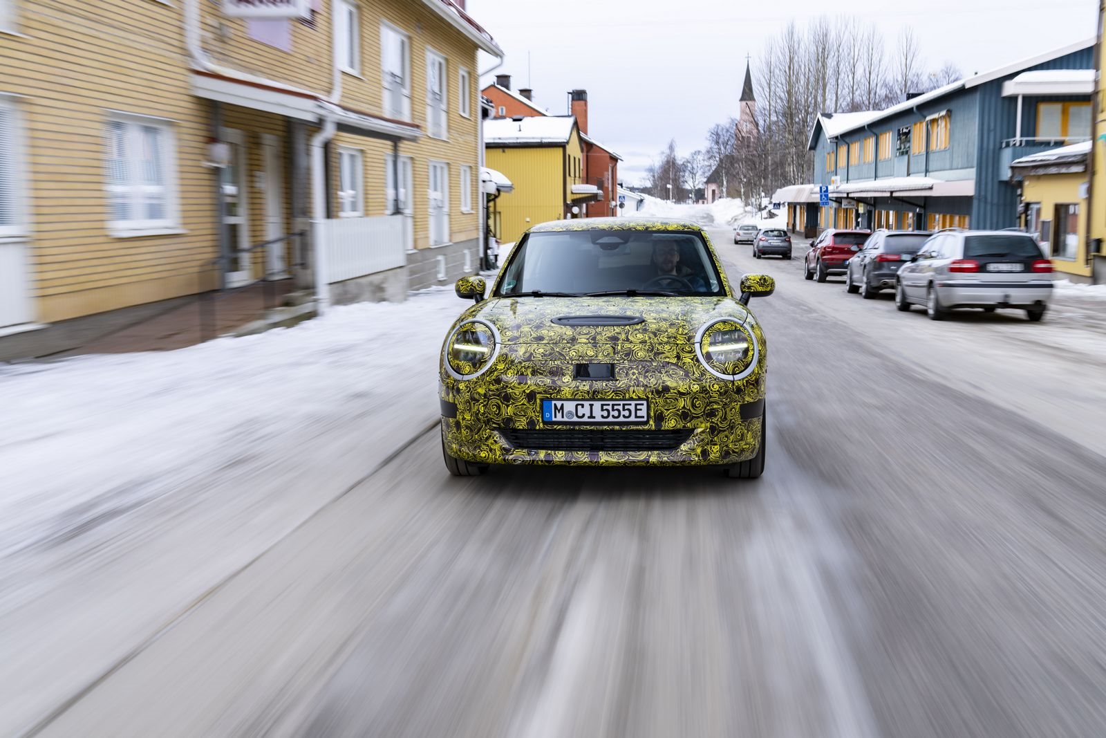 TOTALMENTE ELÉTRICO E REPLETO DE DIVERSÃO AO VOLANTE: O FUTURO MINI 3 PORTAS NA NEVE E NO GELO, foto 113
