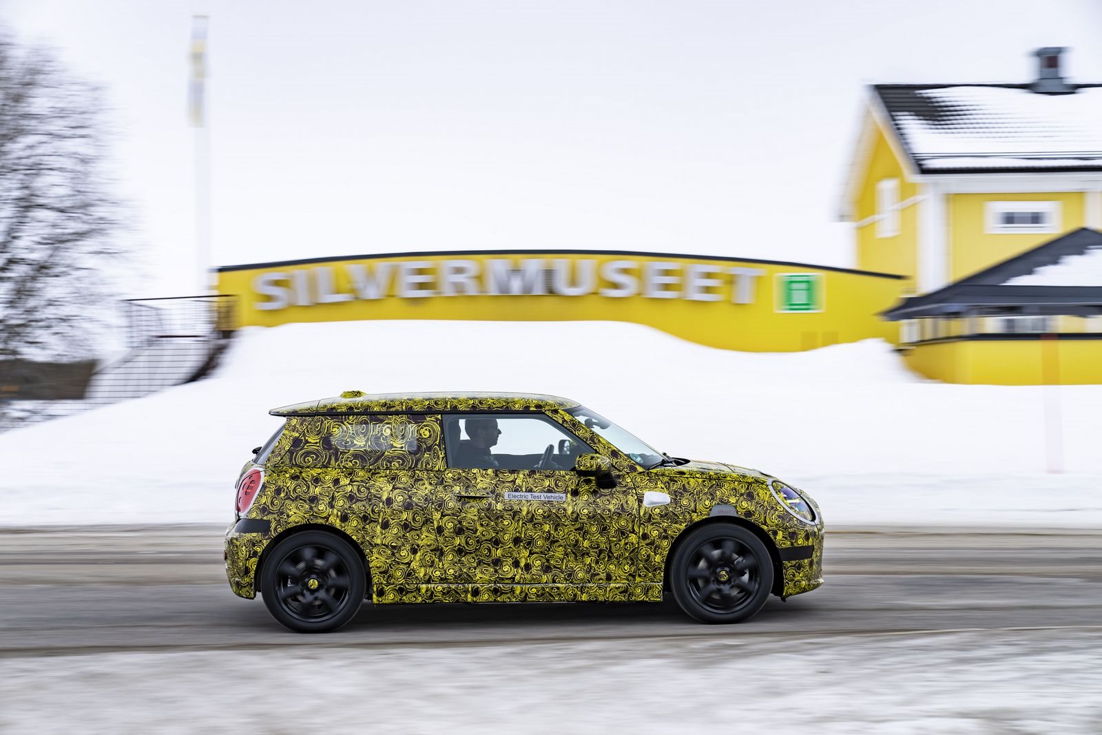 TOTALMENTE ELÉTRICO E REPLETO DE DIVERSÃO AO VOLANTE: O FUTURO MINI 3 PORTAS NA NEVE E NO GELO, foto 130
