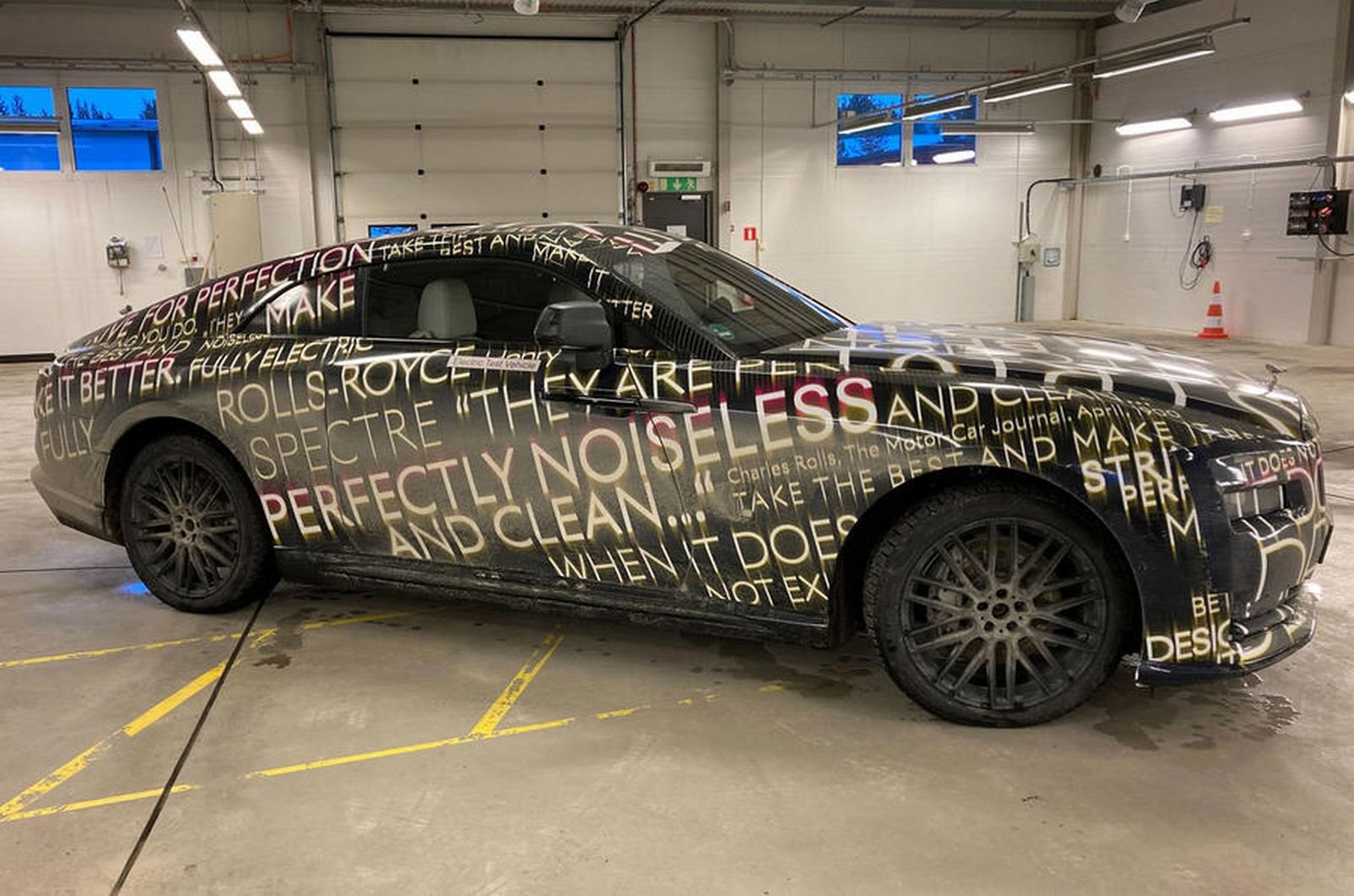 OS REQUINTADOS ROLLS-ROYCE WRAITH E DAWN DEIXARÃO DE SER PRODUZIDOS EM 2023, foto 4