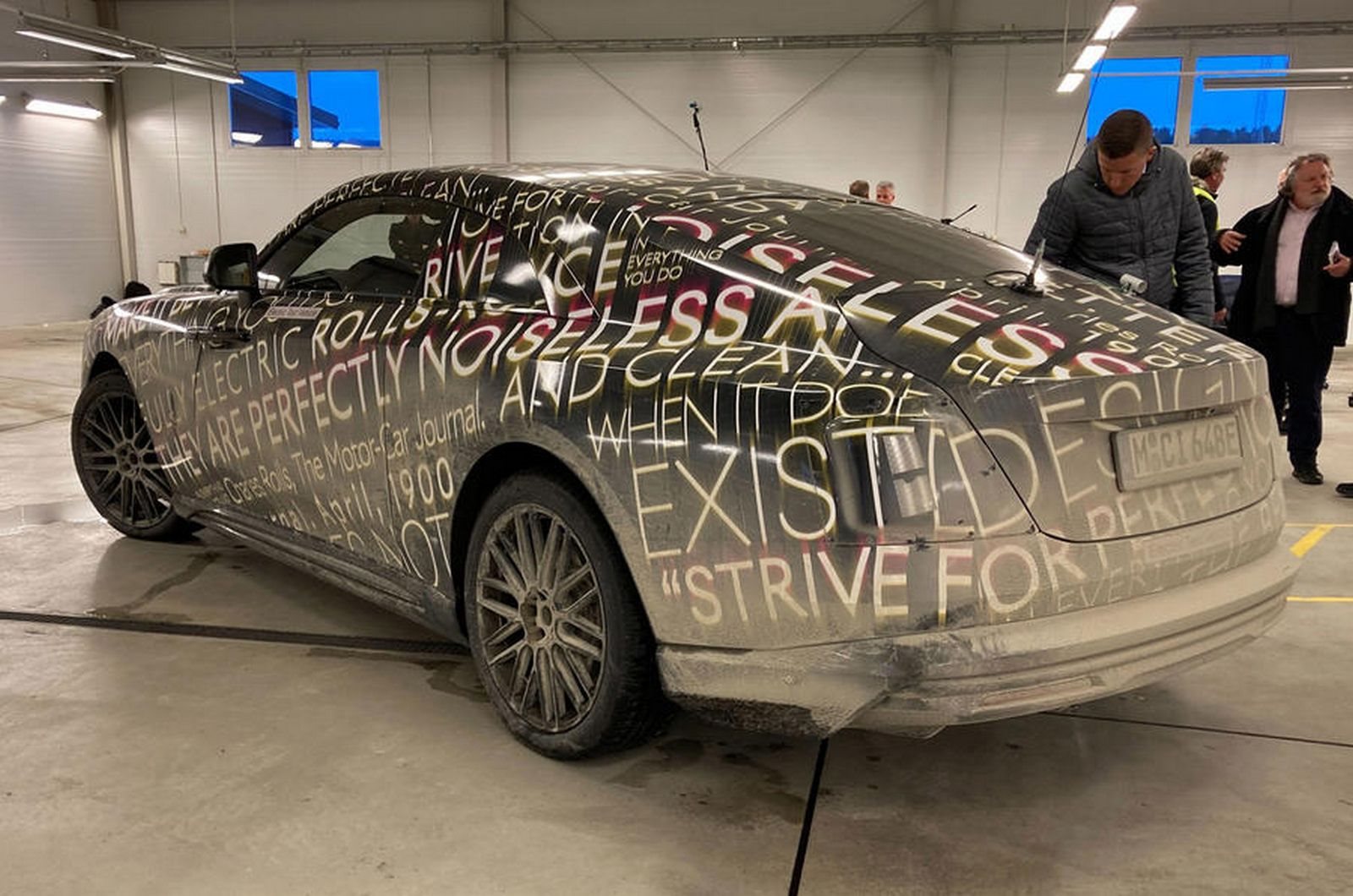 OS REQUINTADOS ROLLS-ROYCE WRAITH E DAWN DEIXARÃO DE SER PRODUZIDOS EM 2023, foto 5