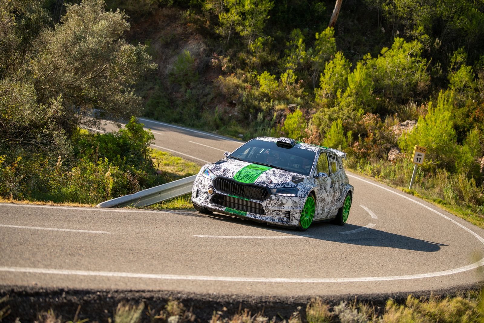 A NOVA GERAÇÃO DO SKODA FABIA RALLY2 CONTA COM A EXCELENTE AERODINÂMICA DO CARRO DE RUA, foto 1