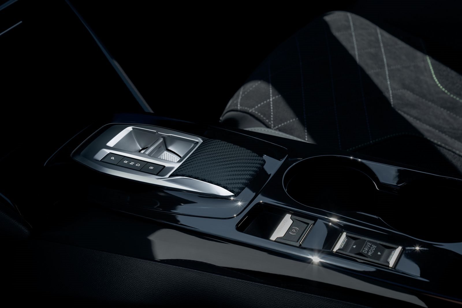NOVO E ELEGANTE COMANDO DA CAIXA DE CÂMBIOS AUTOMÁTICA NOS PEUGEOT 208 E 2008, foto 3