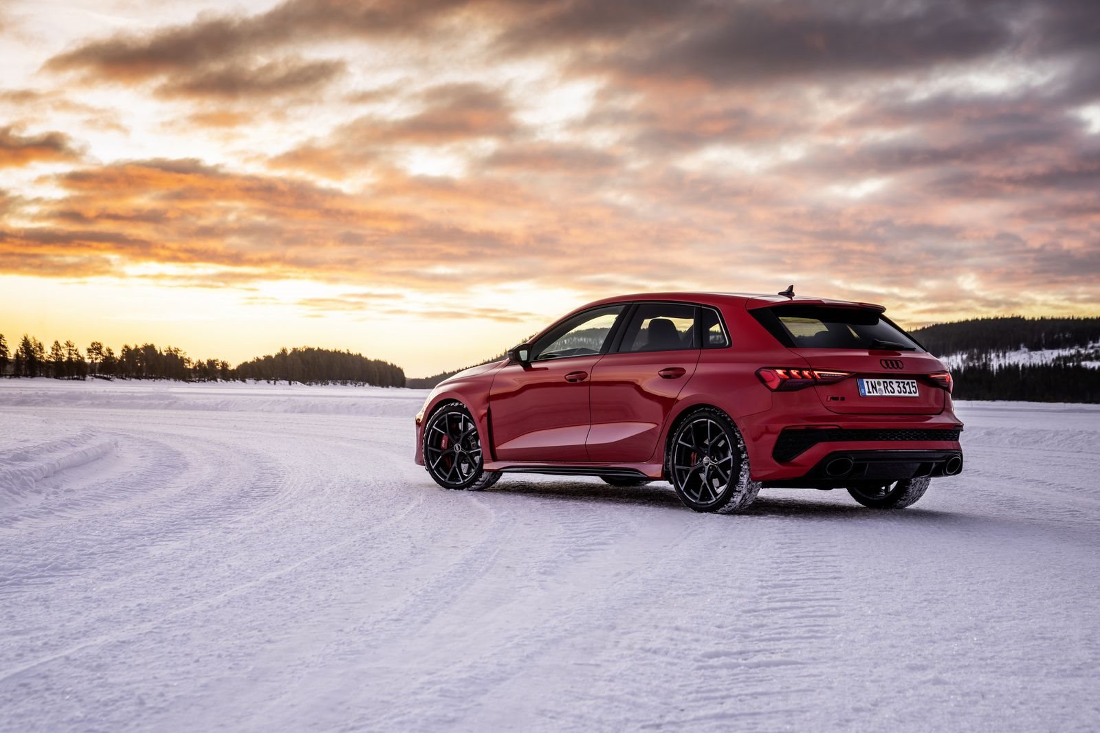 AUDI RS 3: DANÇANDO SOBRE A NEVE, foto 8