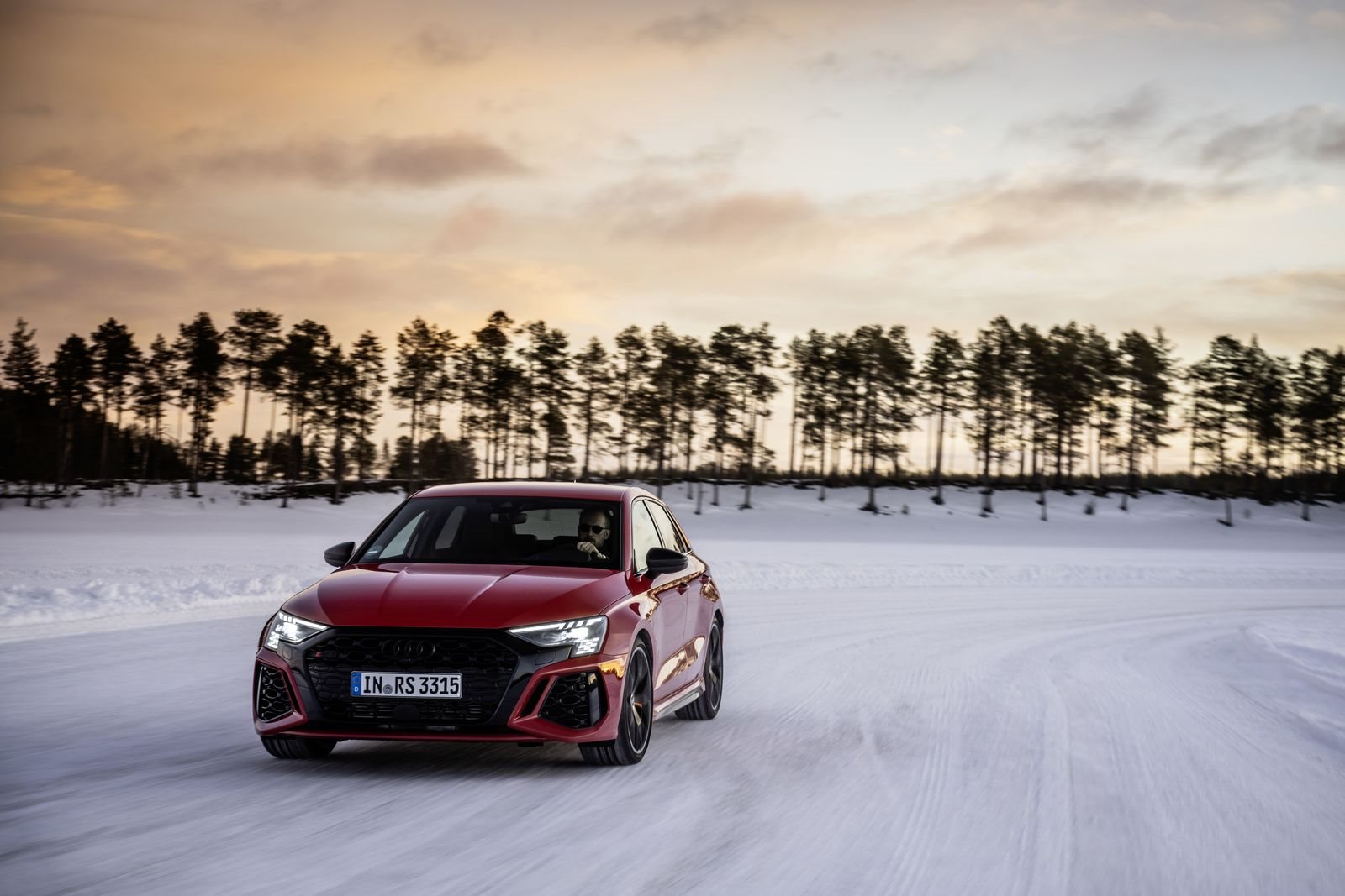 AUDI RS 3: DANÇANDO SOBRE A NEVE, foto 9