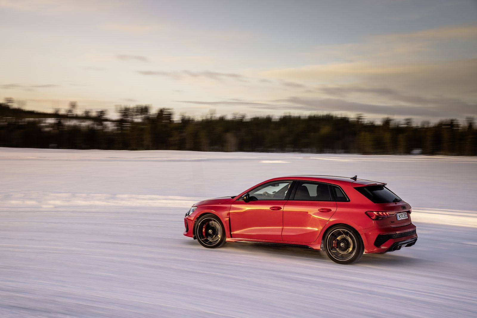 AUDI RS 3: DANÇANDO SOBRE A NEVE, foto 15