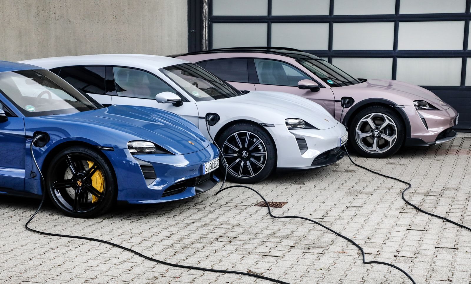 UMA VIA DE MÃO DUPLA: O PORSCHE TAYCAN COMO UMA RESERVA DA REDE ELÉTRICA, foto 1