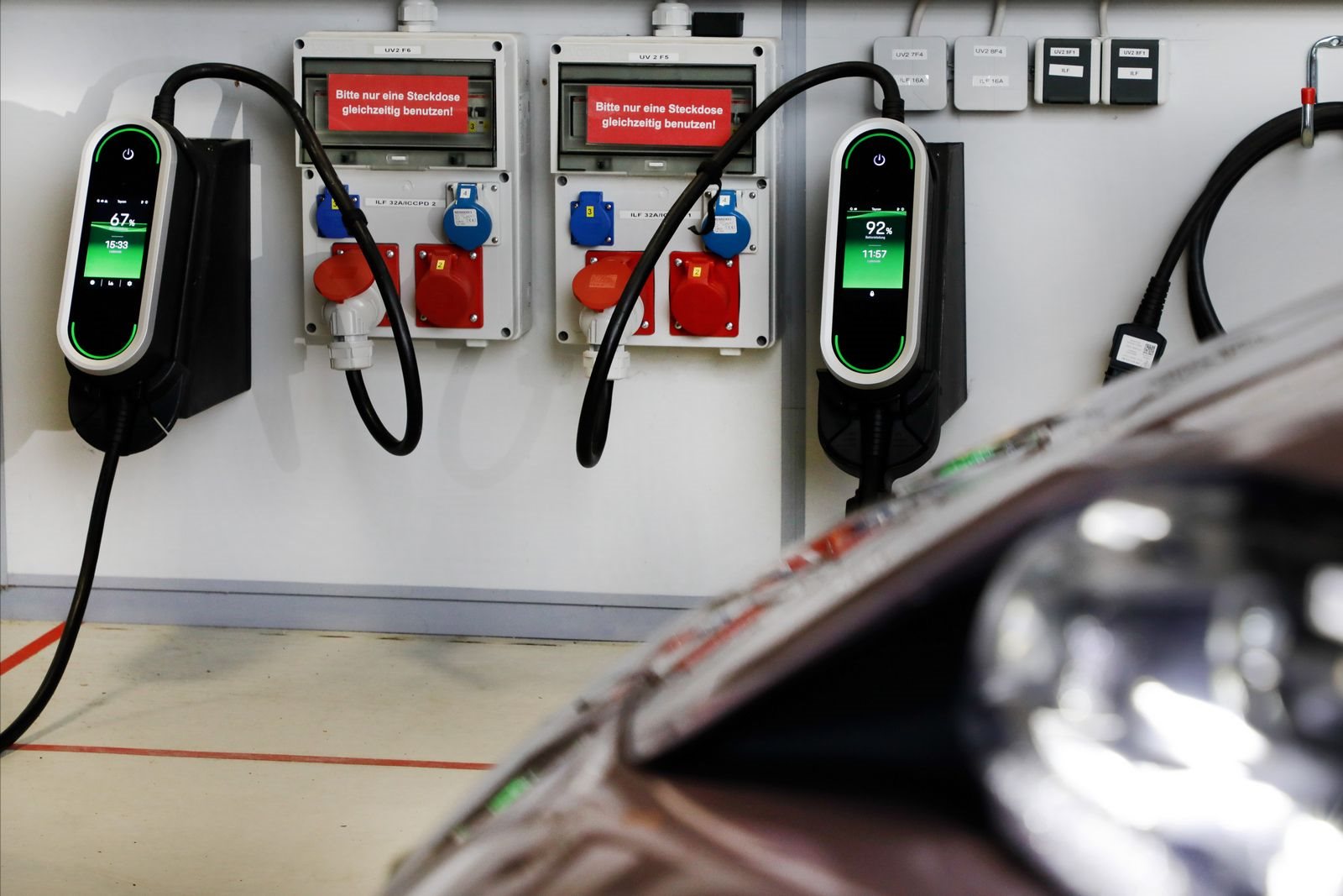 UMA VIA DE MÃO DUPLA: O PORSCHE TAYCAN COMO UMA RESERVA DA REDE ELÉTRICA, foto 3