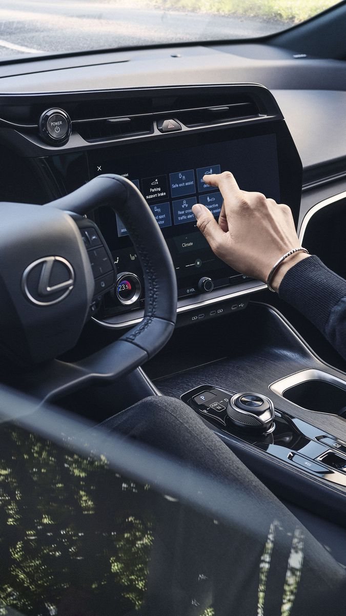 LEXUS APRESENTA O INTERIOR DO NOVO RZ QUE SERÁ REVELADO NO DIA 20 DE ABRIL DE 2022, foto 5