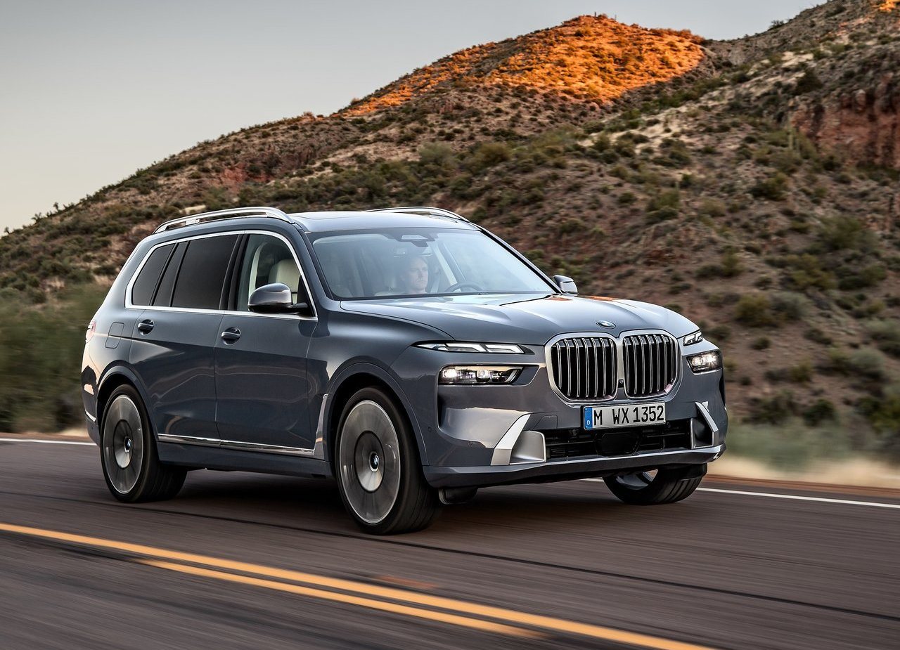 NOVO BMW X7 GANHA VISUAL ATUALIZADO, MOTOR COM SISTEMA MILD HYBRID E INTERIOR DO iX, foto 10