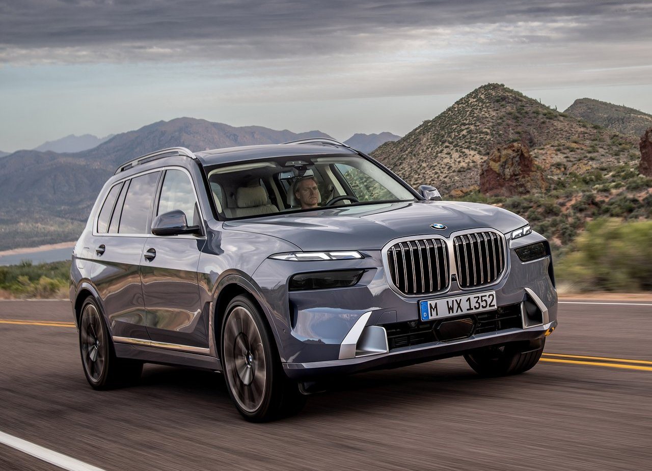 NOVO BMW X7 GANHA VISUAL ATUALIZADO, MOTOR COM SISTEMA MILD HYBRID E INTERIOR DO iX, foto 11