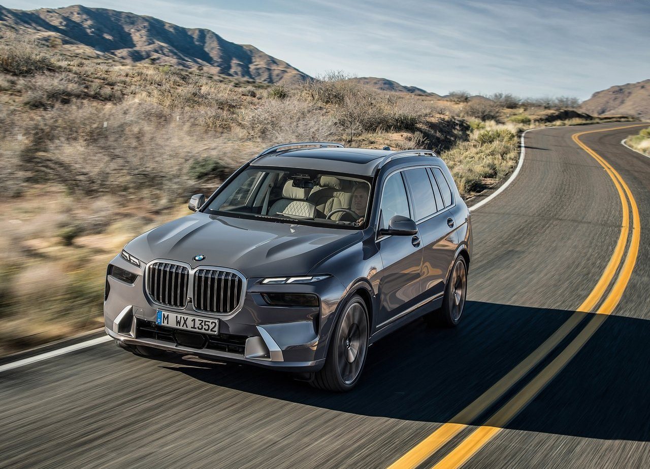 NOVO BMW X7 GANHA VISUAL ATUALIZADO, MOTOR COM SISTEMA MILD HYBRID E INTERIOR DO iX, foto 21