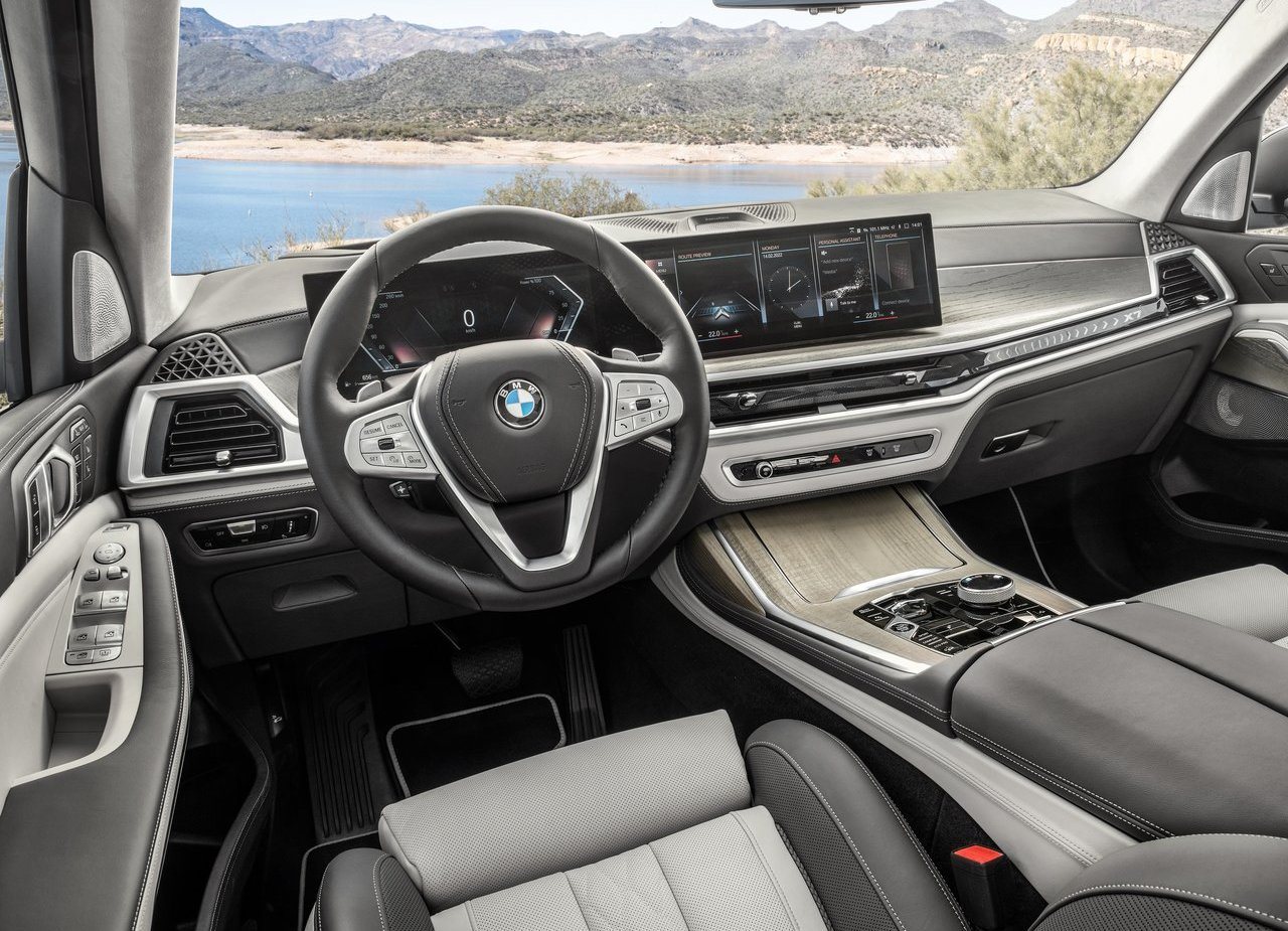 NOVO BMW X7 GANHA VISUAL ATUALIZADO, MOTOR COM SISTEMA MILD HYBRID E INTERIOR DO iX, foto 52
