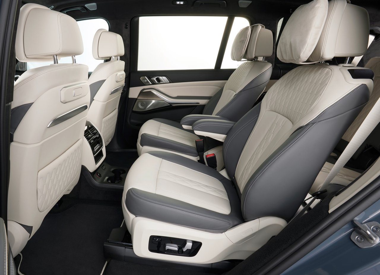 NOVO BMW X7 GANHA VISUAL ATUALIZADO, MOTOR COM SISTEMA MILD HYBRID E INTERIOR DO iX, foto 60