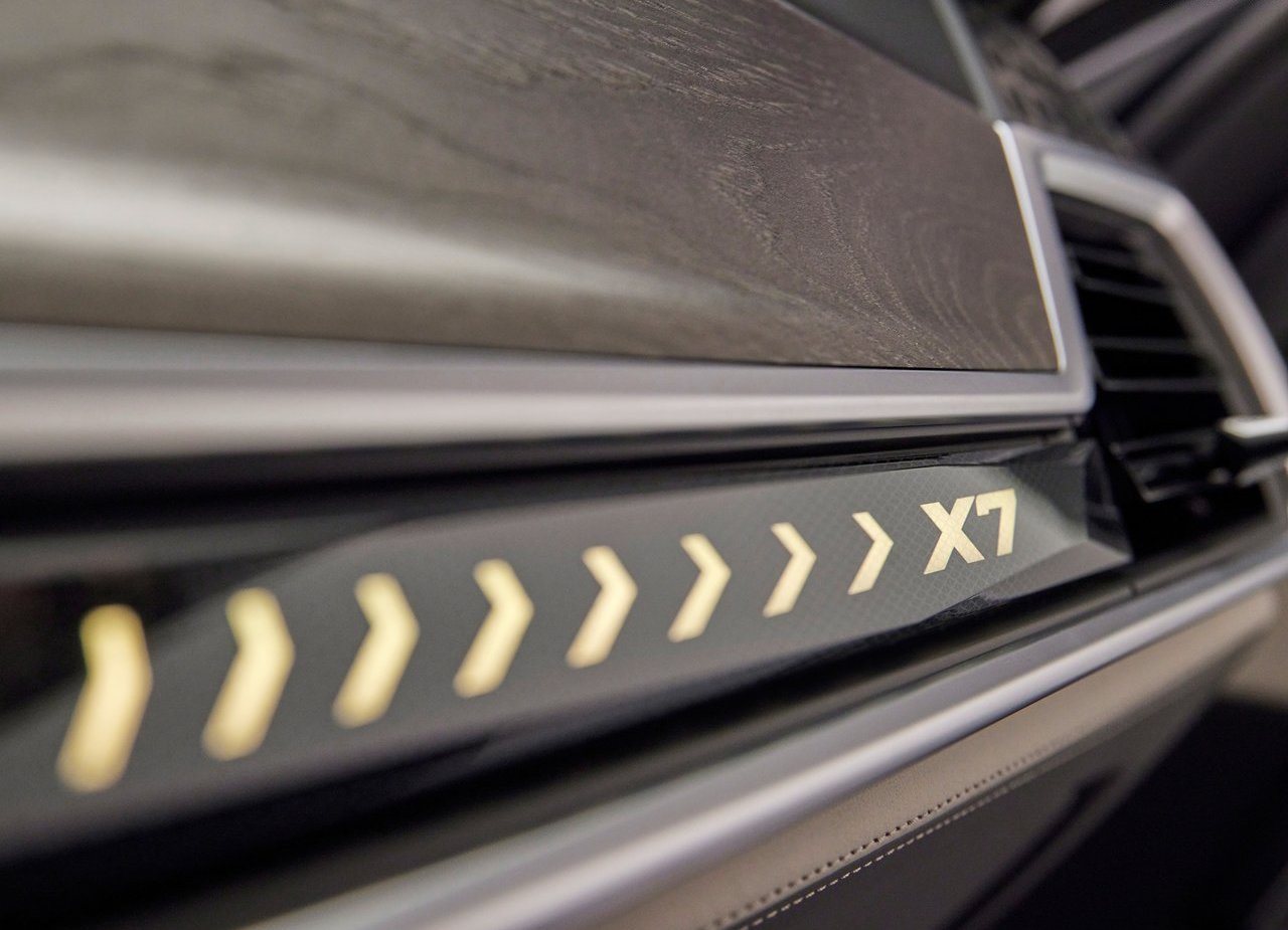 NOVO BMW X7 GANHA VISUAL ATUALIZADO, MOTOR COM SISTEMA MILD HYBRID E INTERIOR DO iX, foto 63