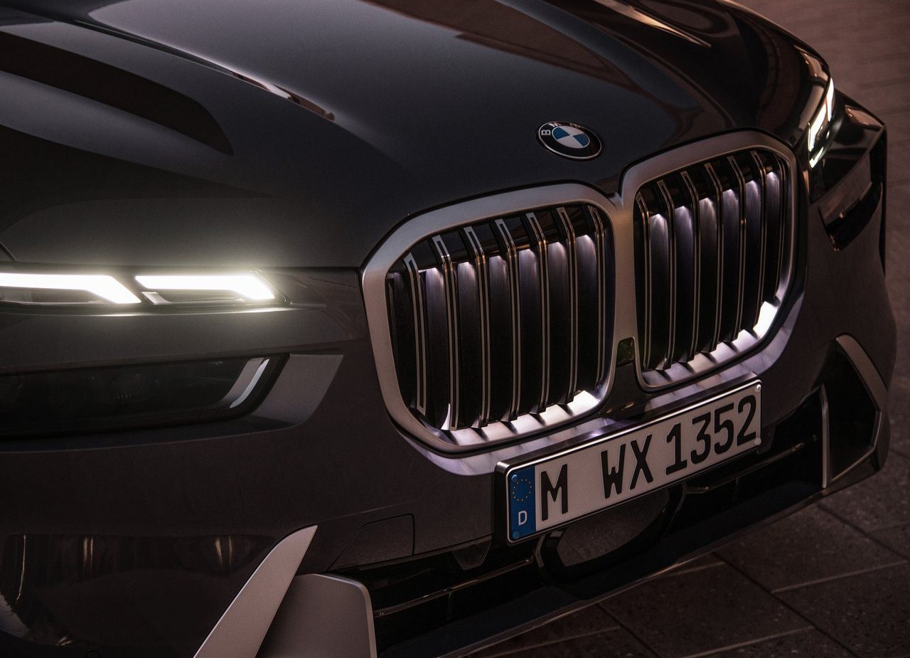 NOVO BMW X7 GANHA VISUAL ATUALIZADO, MOTOR COM SISTEMA MILD HYBRID E INTERIOR DO iX, foto 70