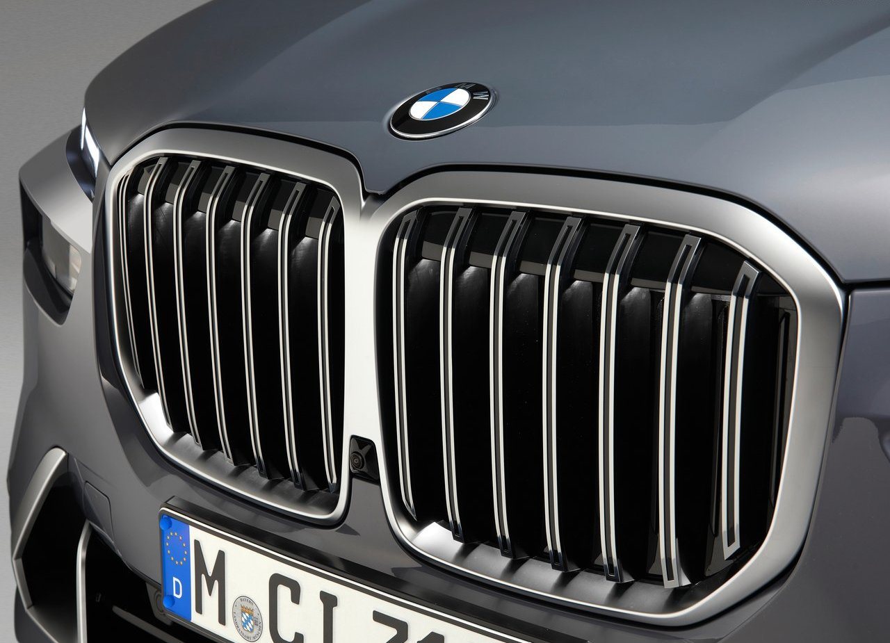NOVO BMW X7 GANHA VISUAL ATUALIZADO, MOTOR COM SISTEMA MILD HYBRID E INTERIOR DO iX, foto 73