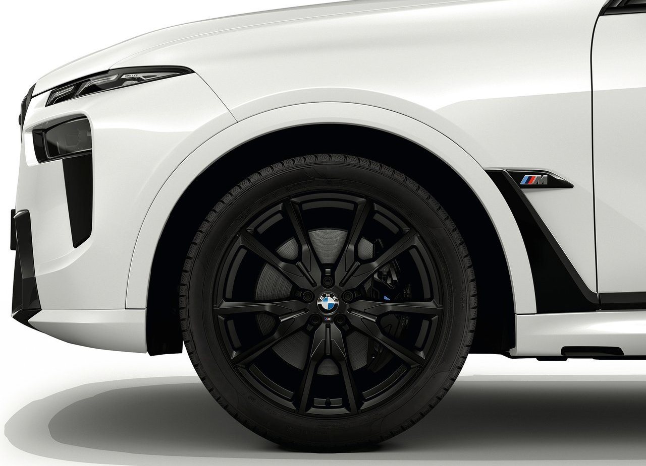 NOVO BMW X7 GANHA VISUAL ATUALIZADO, MOTOR COM SISTEMA MILD HYBRID E INTERIOR DO iX, foto 87