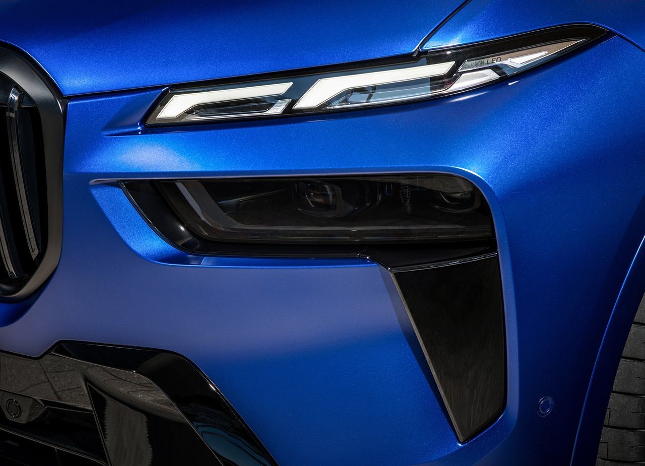 NOVO BMW X7 GANHA VISUAL ATUALIZADO, MOTOR COM SISTEMA MILD HYBRID E INTERIOR DO iX, foto 164