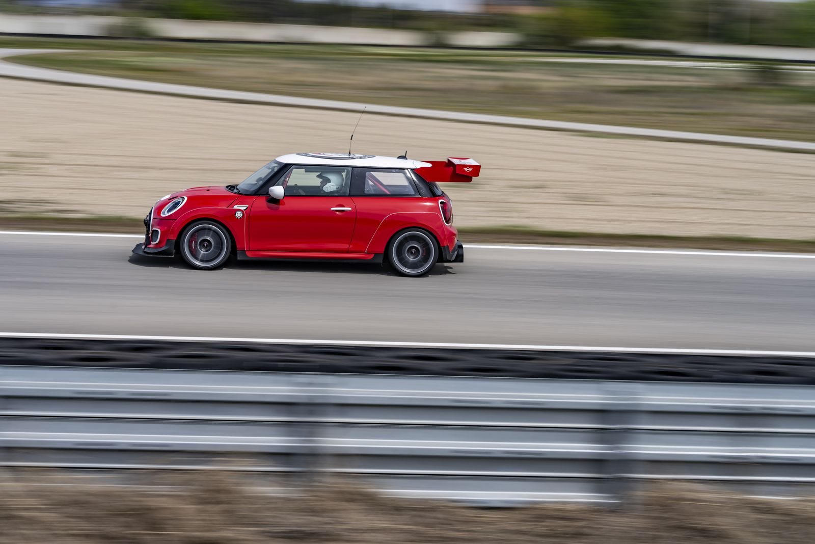 MINI JOHN COOPER WORKS COMPLETA OUTRO MARCO EM SEU CAMINHO PARA AS 24 HORAS DE NÜRBURGRING, foto 16