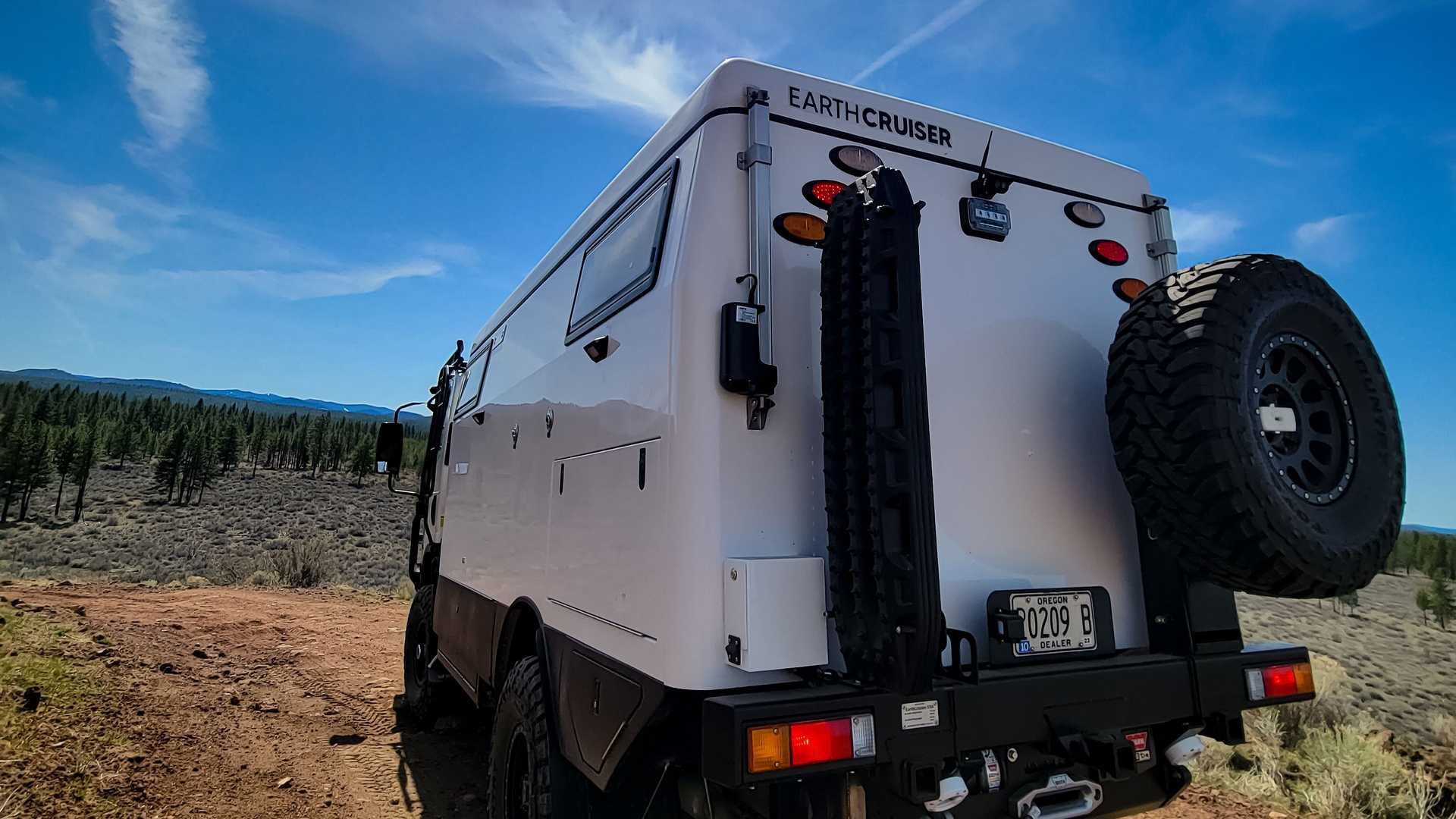 EARTHCRUISER AGORA COM UMA NOVA BASE ISUZU E MOTOR V8 DA GM, foto 6