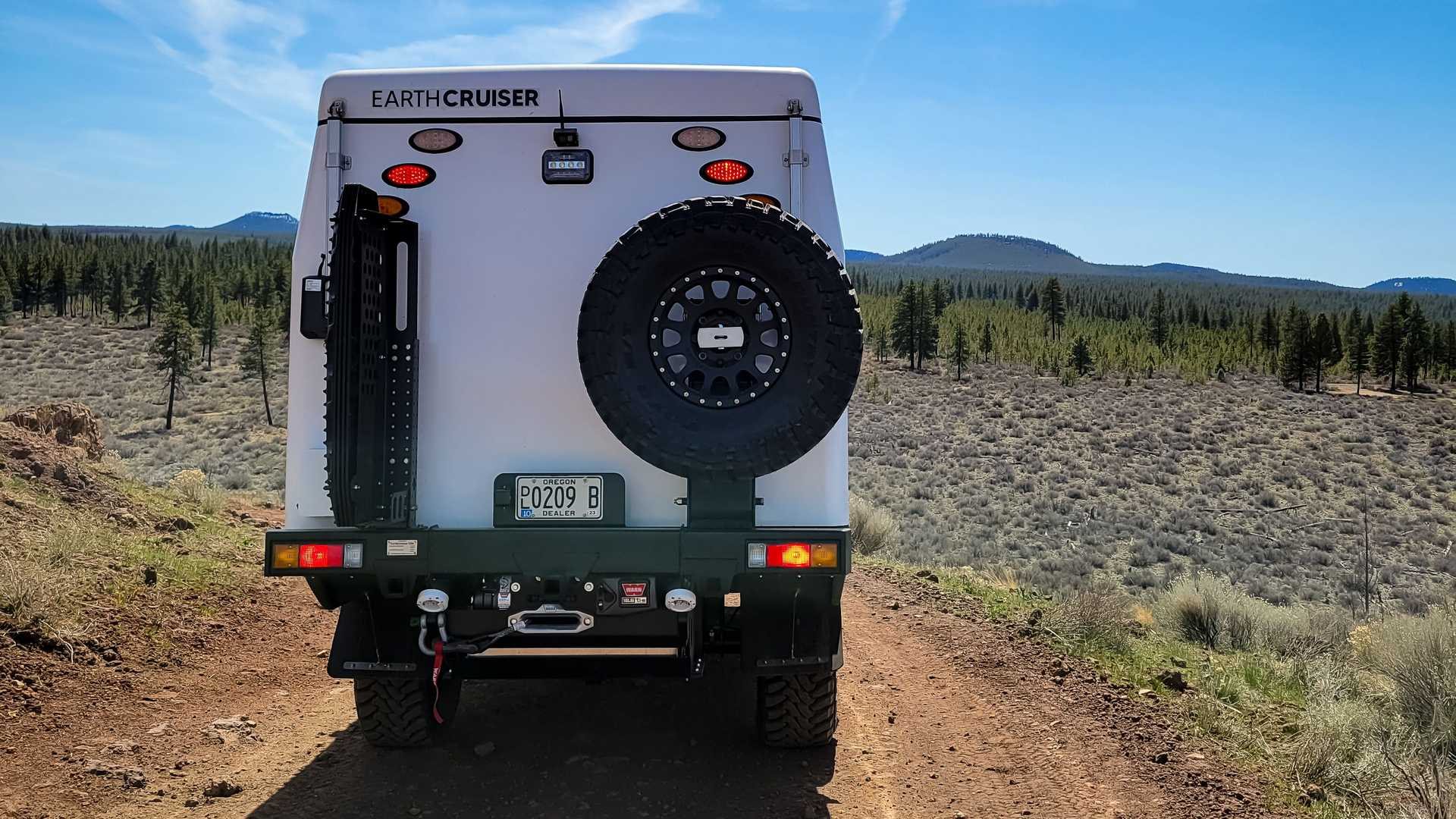 EARTHCRUISER AGORA COM UMA NOVA BASE ISUZU E MOTOR V8 DA GM, foto 8