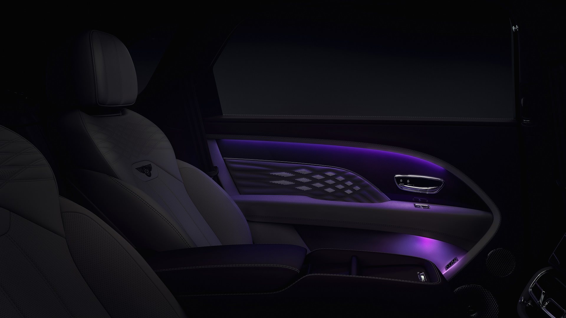 BENTLEY ANUNCIA UM NOVO MODELO PARA O PRÓXIMO DIA 10 DE MAIO, foto 1