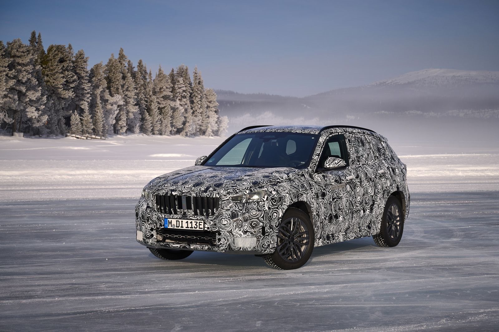 BMW iX1 CONCLUI FASE DE DESENVOLVIMENTO NO CÍRCULO POLAR ÁRTICO, foto 4