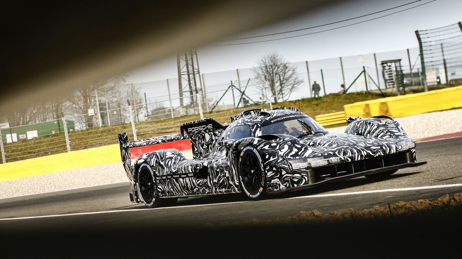 O PROTÓTIPO LMDh DA PORSCHE COMPLETA MAIS DE 6.000 QUILÔMETROS DE TESTES, foto 25