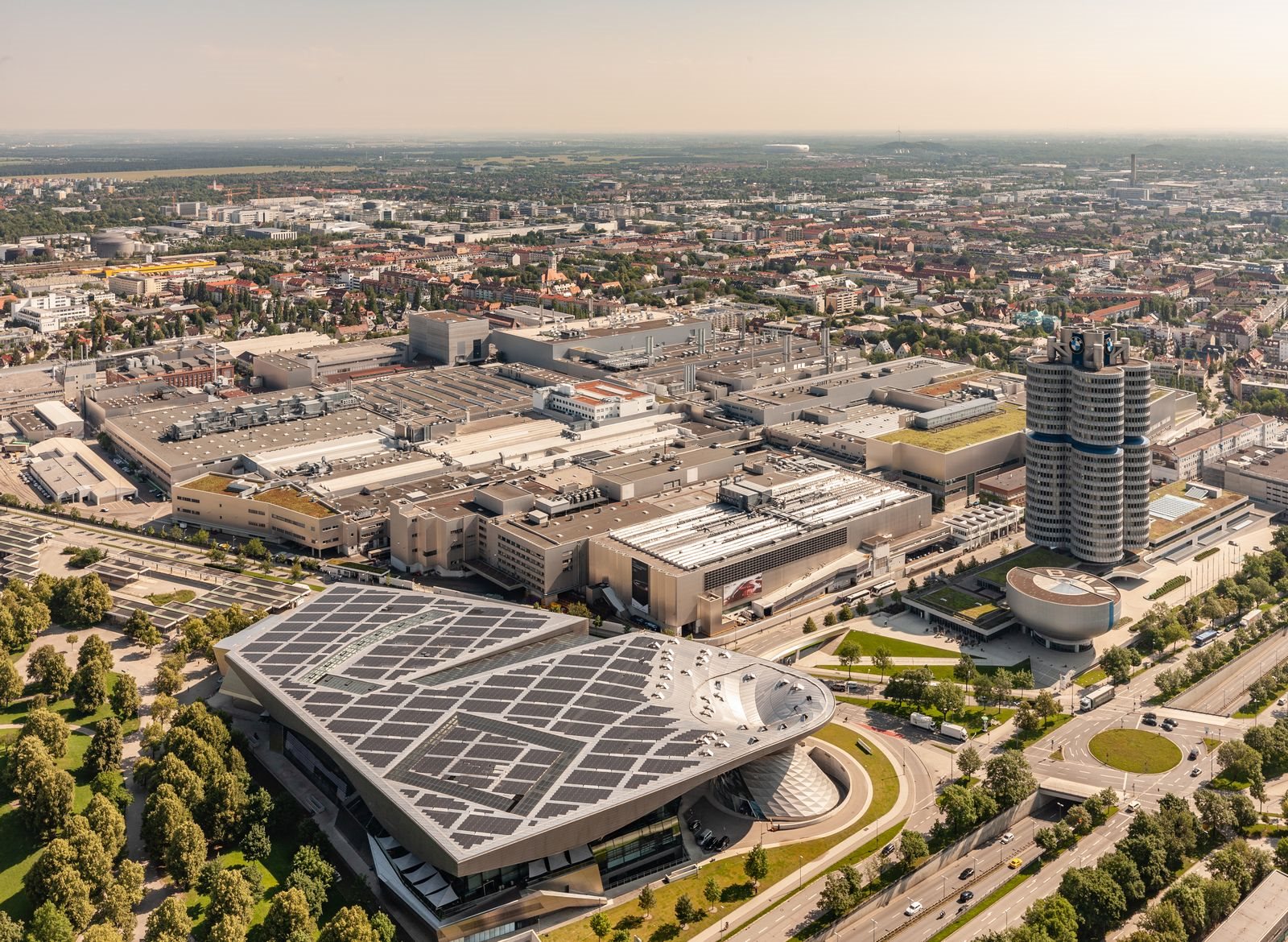 100 ANOS DA FÁBRICA DA BMW EM MUNICH: “ESTA FÁBRICA É A NOSSA ORIGEM. E NOSSO FUTURO”, foto 24