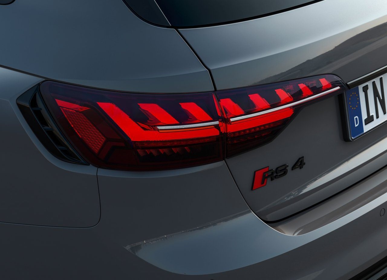 AUDI RS 4 AVANT E RS 5 COMPETITION PLUS: NOVAS EDIÇÕES ESPECIAIS, foto 28
