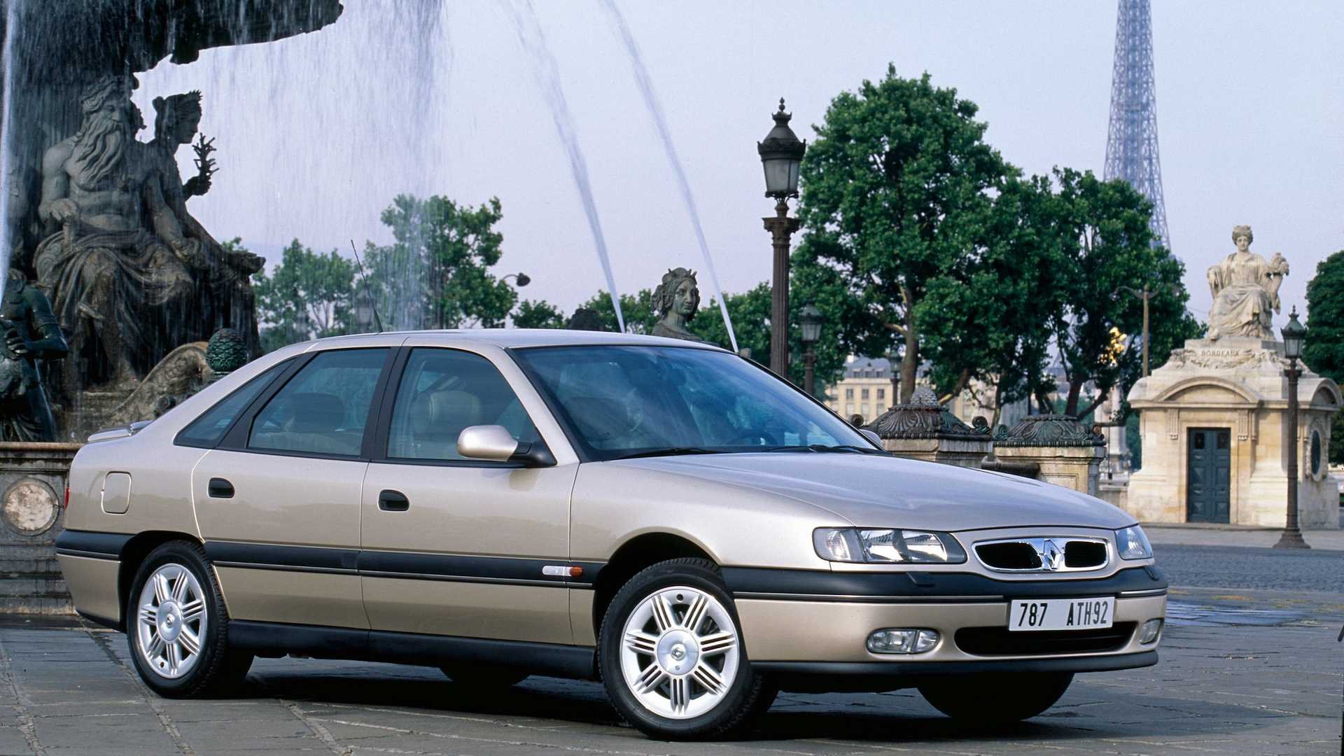 RENAULT SAFRANE: UM SEDAN QUE FOI O CARRO-CHEFE DA MARCA, foto 3