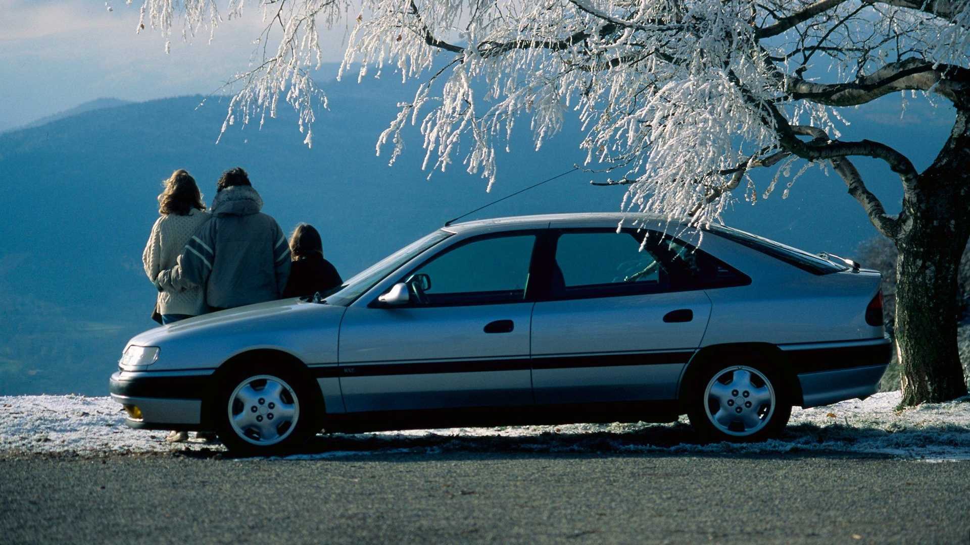 RENAULT SAFRANE: UM SEDAN QUE FOI O CARRO-CHEFE DA MARCA, foto 4
