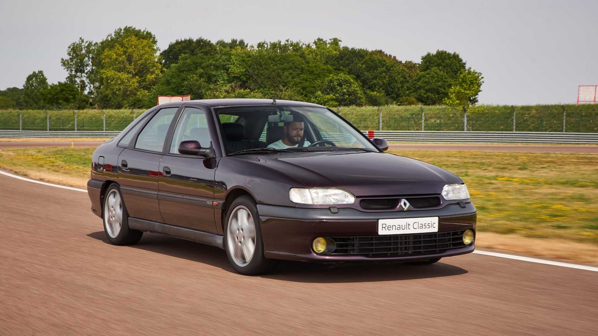 RENAULT SAFRANE: UM SEDAN QUE FOI O CARRO-CHEFE DA MARCA, foto 5