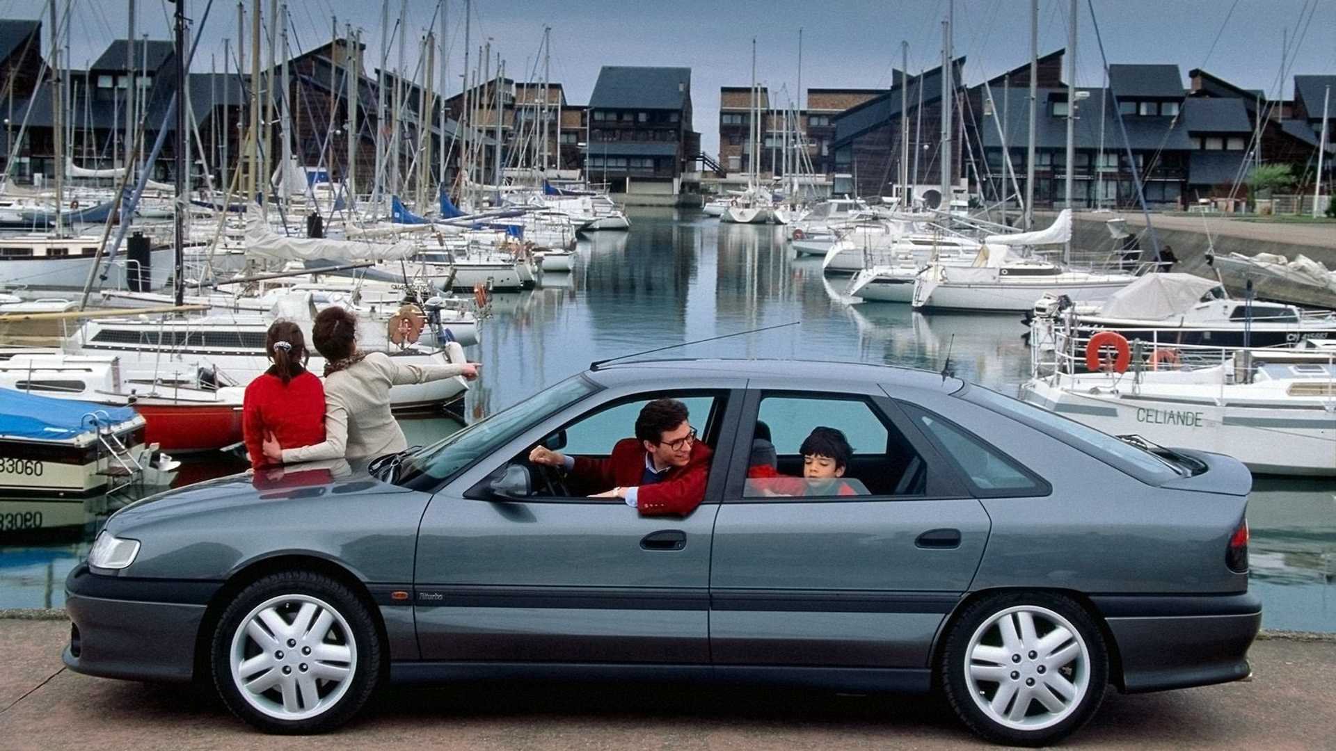 RENAULT SAFRANE: UM SEDAN QUE FOI O CARRO-CHEFE DA MARCA, foto 6