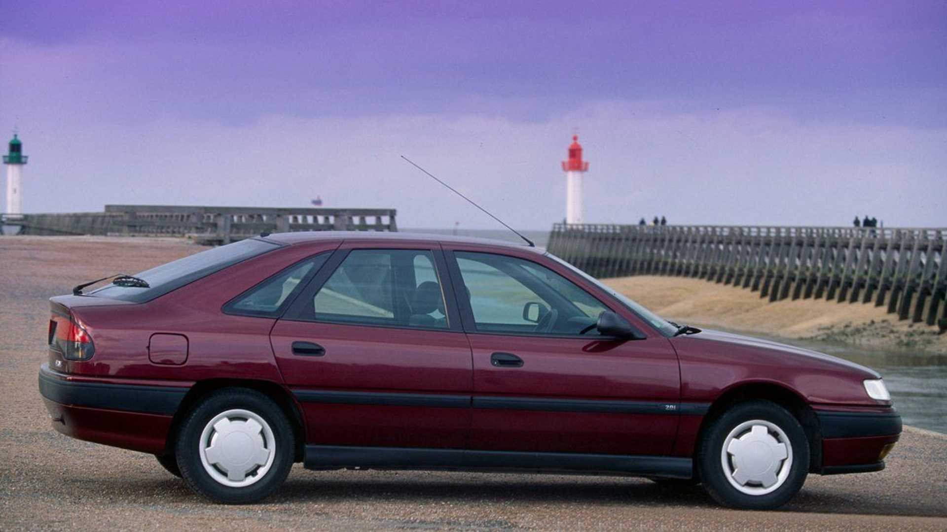 RENAULT SAFRANE: UM SEDAN QUE FOI O CARRO-CHEFE DA MARCA, foto 7